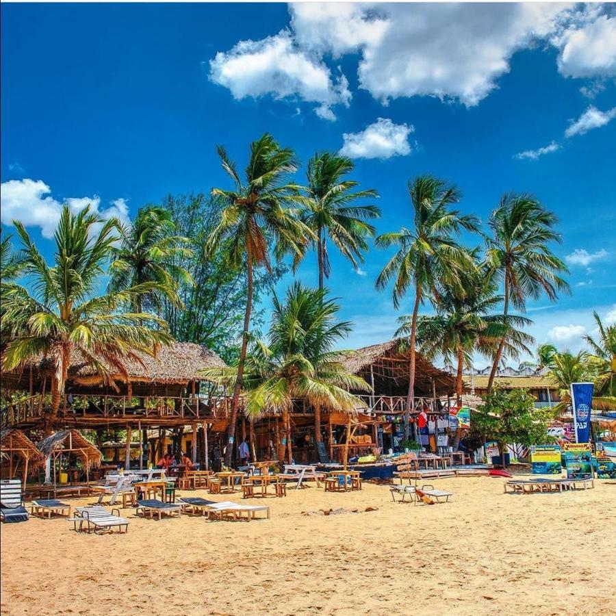 Trinco Relax Hut Hotel Trincomalee Bagian luar foto
